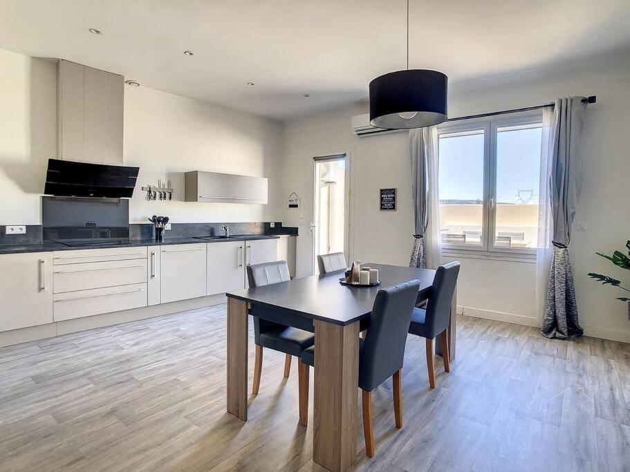 Homps - Appartement Avec Terrasse 4 Personnes Εξωτερικό φωτογραφία