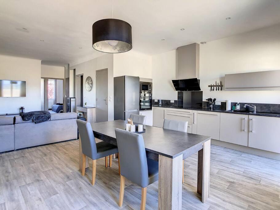Homps - Appartement Avec Terrasse 4 Personnes Εξωτερικό φωτογραφία
