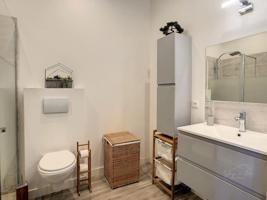 Homps - Appartement Avec Terrasse 4 Personnes Εξωτερικό φωτογραφία